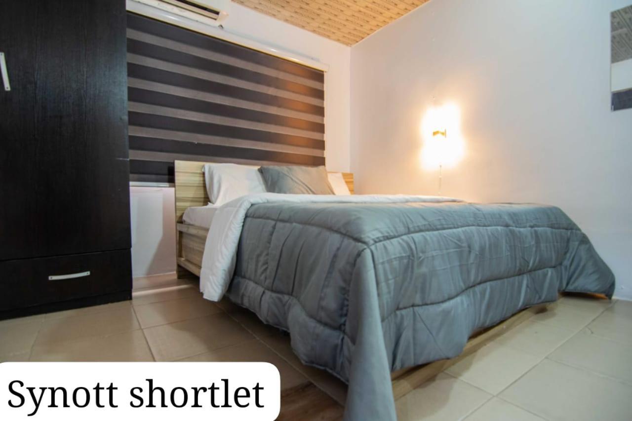 Synott Apartment Ikeja Εξωτερικό φωτογραφία